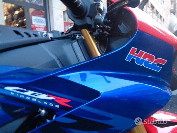 Honda CBR RR 1000 R SP foto 4