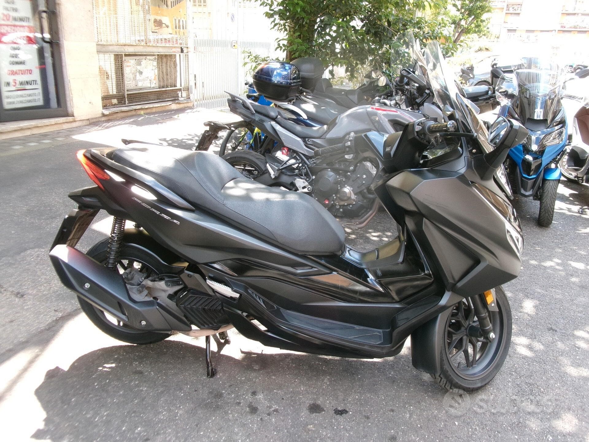 Honda Forza 125 foto 2