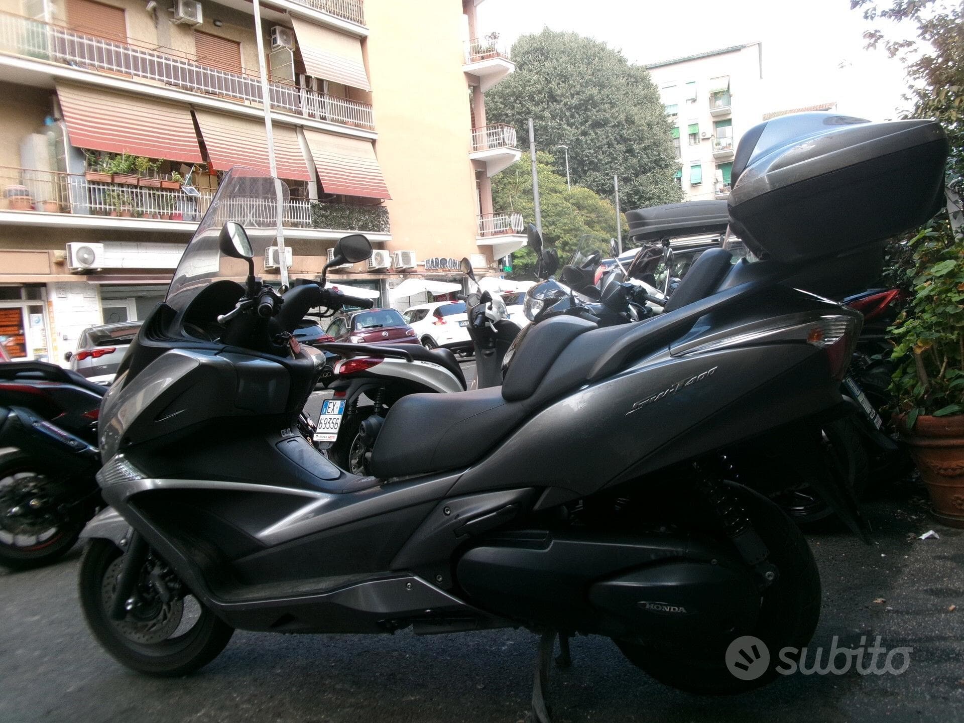 Honda SW-T 400 ABS foto 3