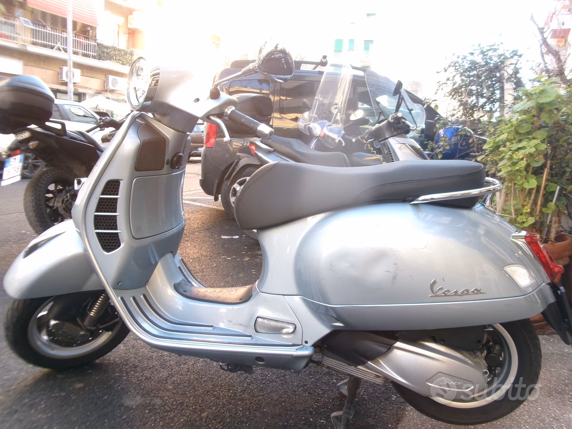Piaggio Vespa 300 Gts HPE ABS foto 3