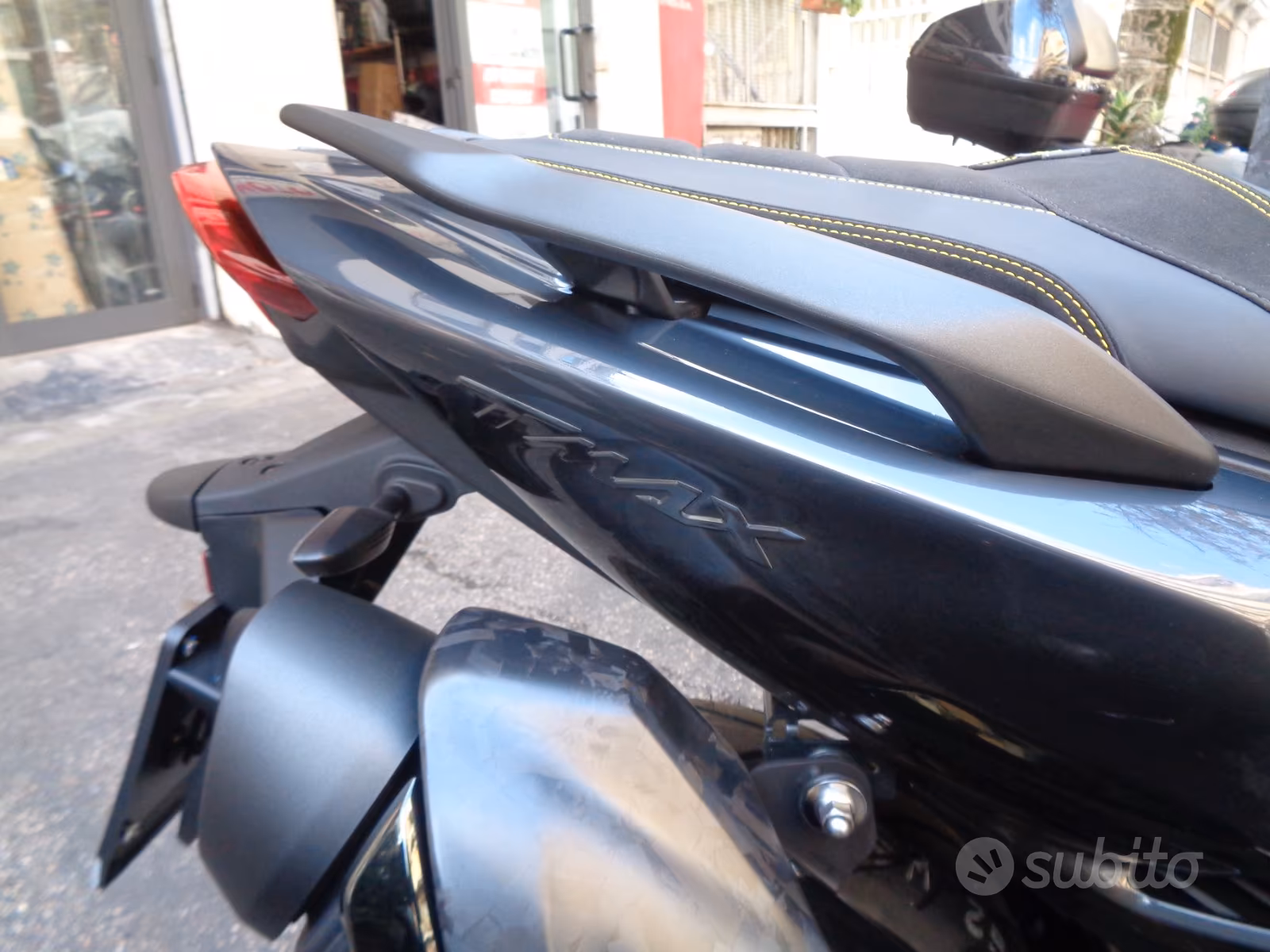 Yamaha T Max 560 20° Anniversario Serie Limitata foto 4